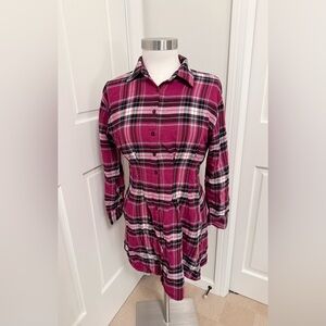 Love Tree Plaid dress in Burgundy and Black. Perfect for Valentine’s Day.